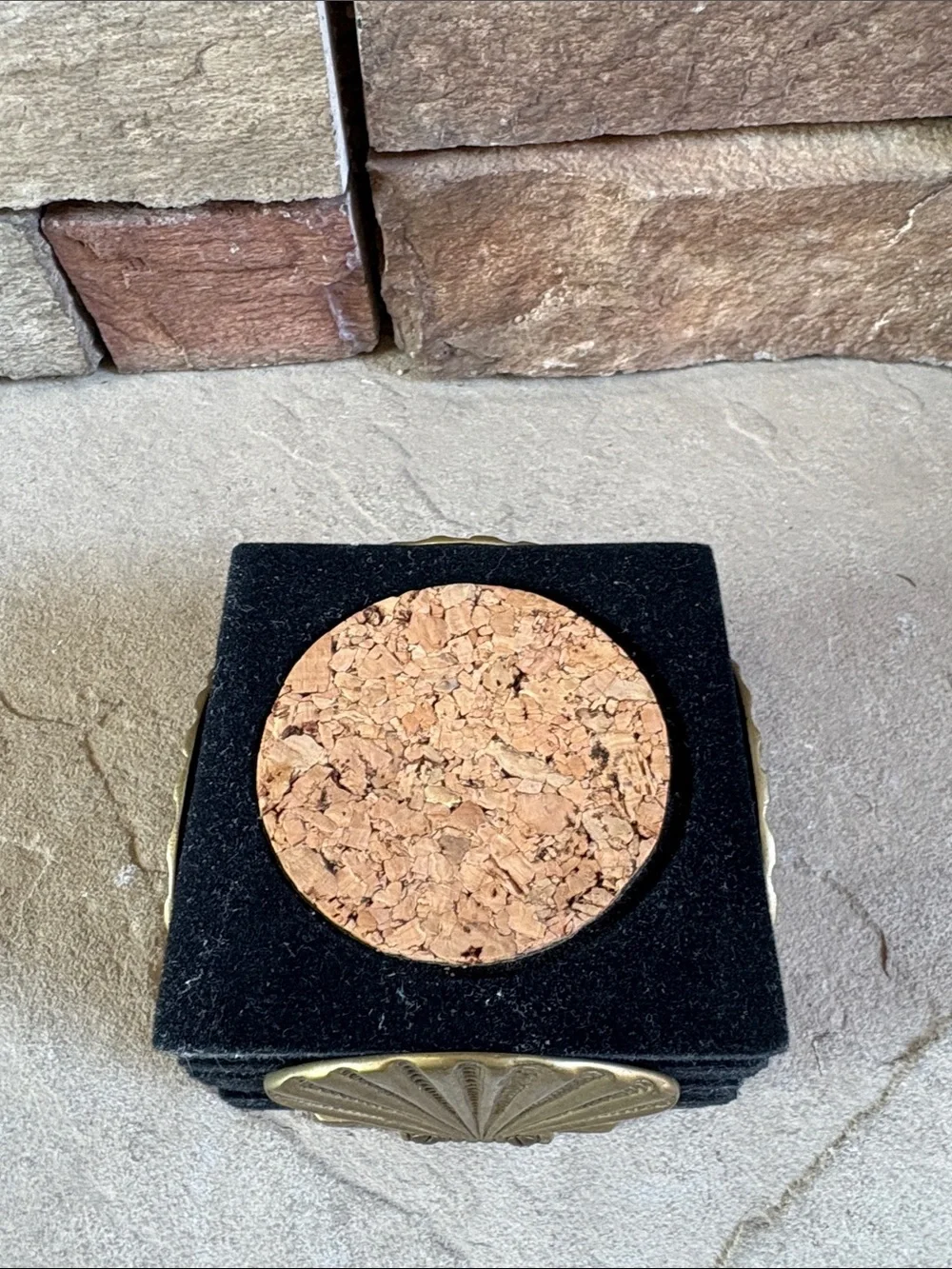 Vintage brass shell coaster holder with coasters